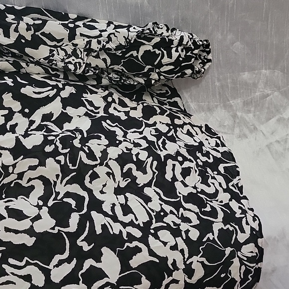 New Shoshanna Cardinale V-neck Floral Blouse Ruffled Sleeves Anthropologie - Picture 7 of 9